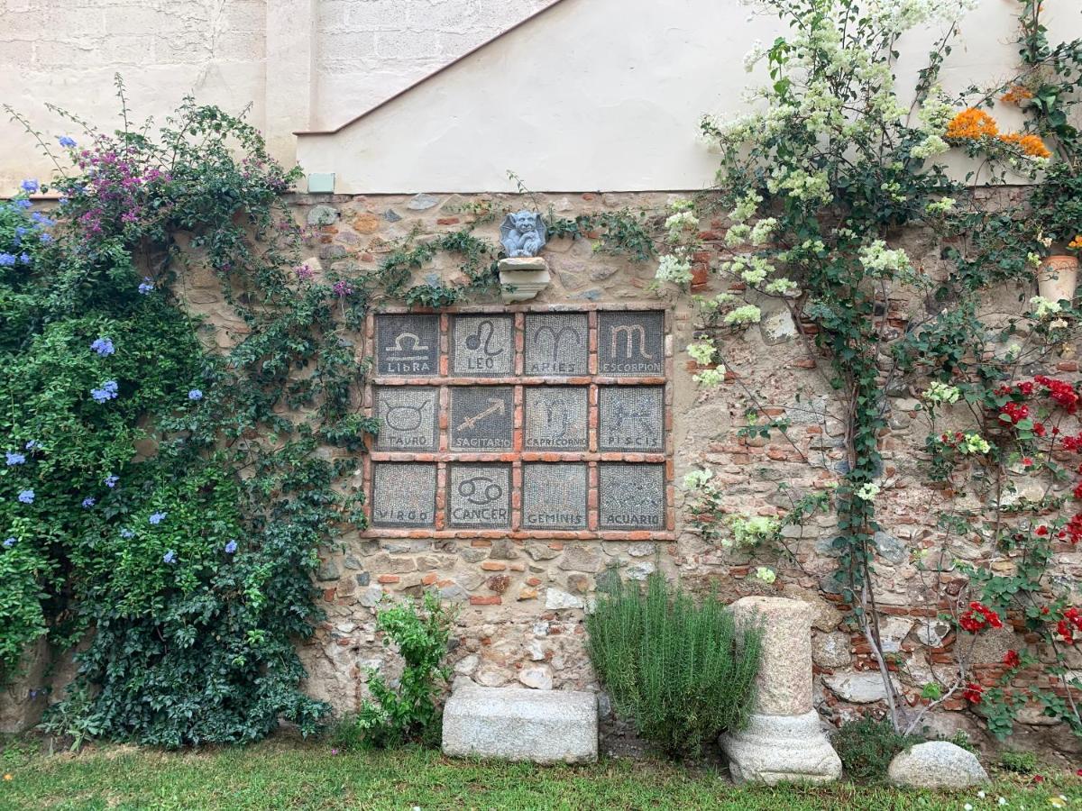 Hostal Aquaforum Μέριδα Εξωτερικό φωτογραφία
