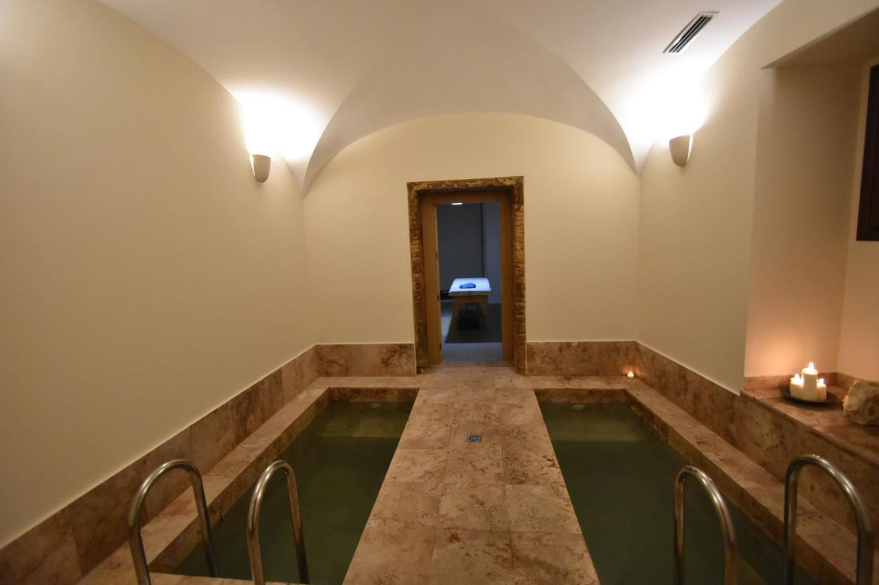 Hostal Aquaforum Μέριδα Εξωτερικό φωτογραφία